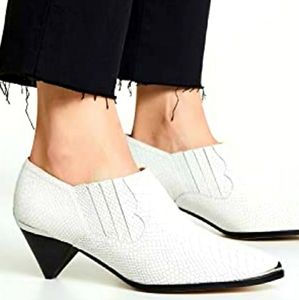 Joie white baller booties